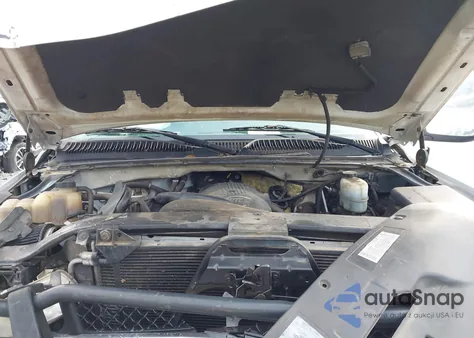 2002 Chevrolet Silverado 2500Hd Ls from USA, damaged, VIN 1GCHK23U32F124576